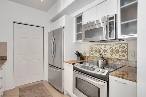 625 Casa Loma Boulevard Boynton Beach FL 33435