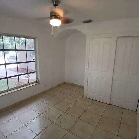 1704 Boardman Avenue Mangonia Park FL 33407
