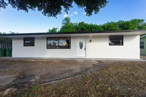 62 Andros Road Palm Springs FL 33461