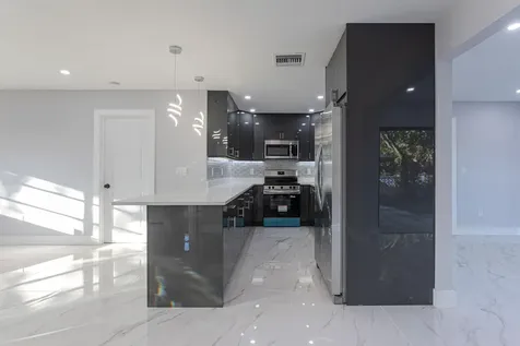 62 Andros Road Palm Springs FL 33461