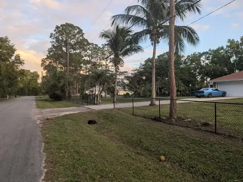 12810 57th Road The Acreage FL 33411