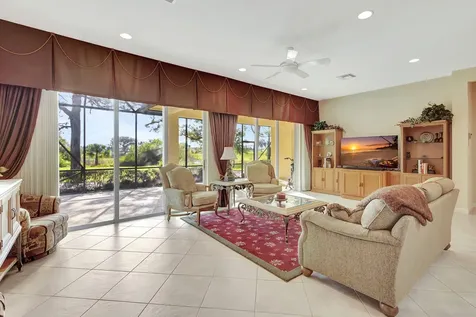 8929 First Tee Road Port Saint Lucie FL 34986