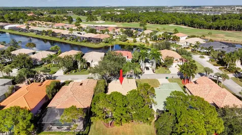 8929 First Tee Road Port Saint Lucie FL 34986