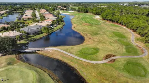 8929 First Tee Road Port Saint Lucie FL 34986