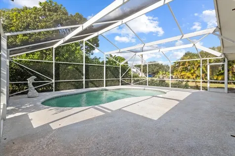 2850 Se Calvin Street Port Saint Lucie FL 34952