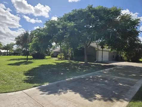 2850 Se Calvin Street Port Saint Lucie FL 34952
