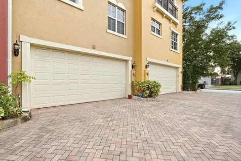 531 S Federal Highway Lake Worth Beach FL 33460