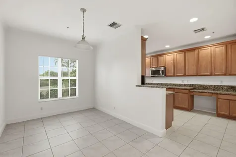 531 S Federal Highway Lake Worth Beach FL 33460