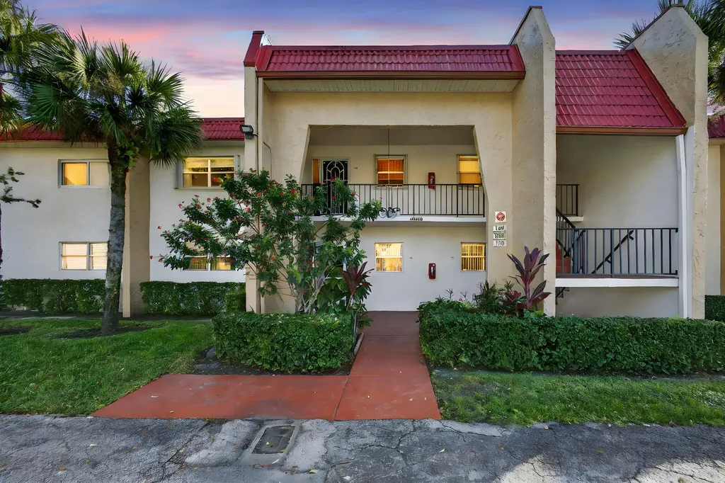 148 Lake Carol Drive West Palm Beach FL 33411