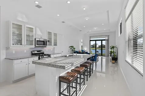 4823 Saint Armands Way Westlake FL 33470