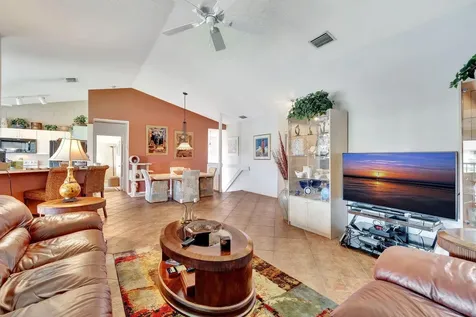 8300 Waterline Drive Boynton Beach FL 33472