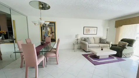 6936 Huntington Lane Delray Beach FL 33446