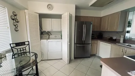 6936 Huntington Lane Delray Beach FL 33446
