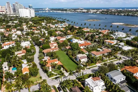 217 Sunset Road West Palm Beach FL 33401