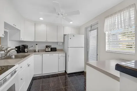 2152 Ne 1st Way Boynton Beach FL 33435
