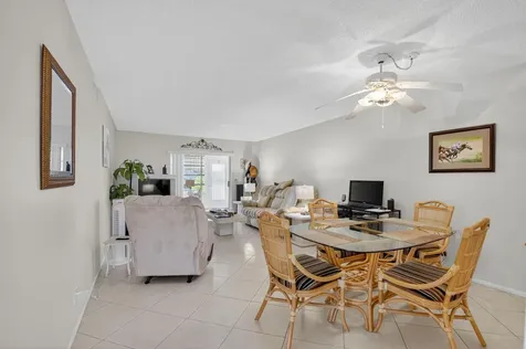 2152 Ne 1st Way Boynton Beach FL 33435