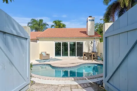 2211 Las Casitas Drive Wellington FL 33414