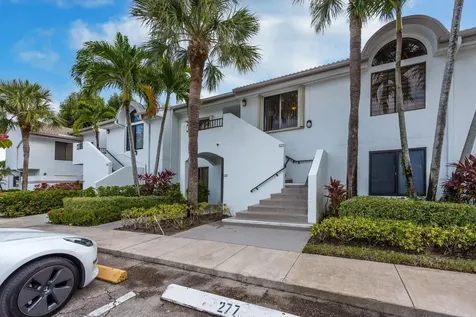 7485 Glendevon Lane Delray Beach FL 33446