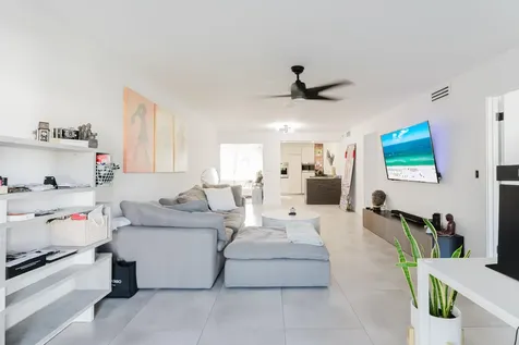 800 E Camino Real Boca Raton FL 33432