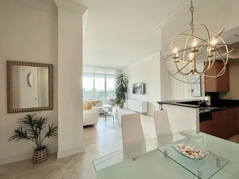 99 SE Mizner Boulevard Boca Raton FL 33432