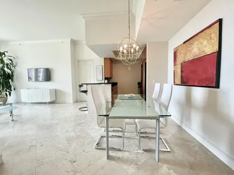 99 SE Mizner Boulevard Boca Raton FL 33432