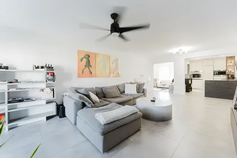 800 E Camino Real Boca Raton FL 33432