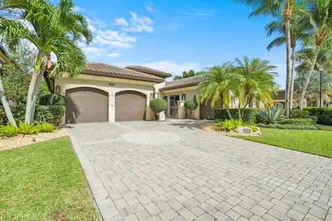 8461 Hawks Gully Avenue Delray Beach FL 33446