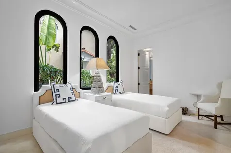 12 Lagomar Road Palm Beach FL 33480