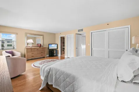 364 Golfview Road North Palm Beach FL 33408