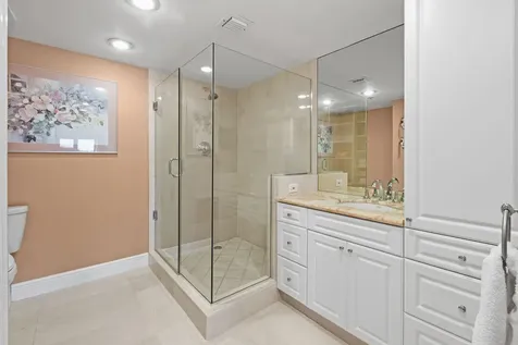 364 Golfview Road North Palm Beach FL 33408