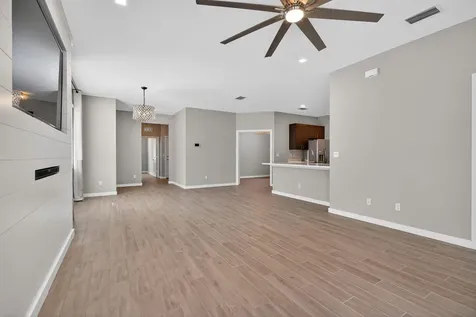 5713 Se Kawana Trail Hobe Sound FL 33455
