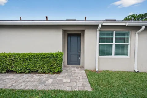 5713 Se Kawana Trail Hobe Sound FL 33455