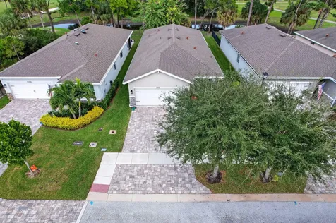 5713 Se Kawana Trail Hobe Sound FL 33455