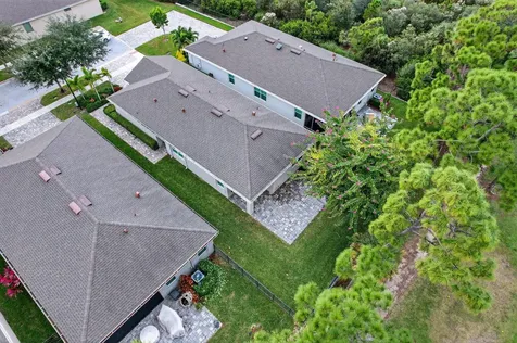 5713 Se Kawana Trail Hobe Sound FL 33455