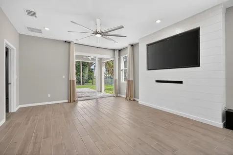 5713 Se Kawana Trail Hobe Sound FL 33455