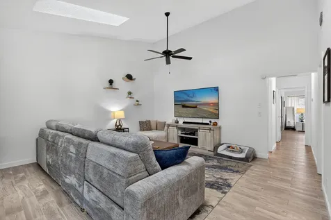 235 Sw 29th Avenue Delray Beach FL 33445
