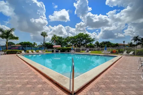 235 Sw 29th Avenue Delray Beach FL 33445