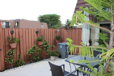 3910 Louis Drive Lake Worth FL 33461