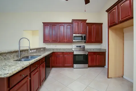 555 Se Nome Drive Port Saint Lucie FL 34984