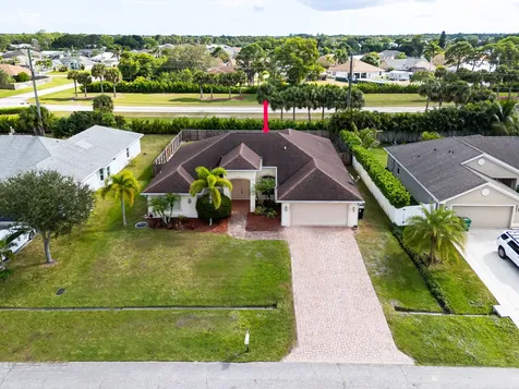 555 Se Nome Drive Port Saint Lucie FL 34984