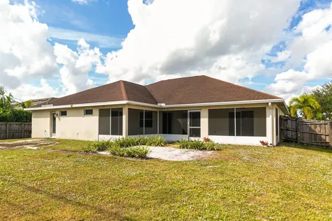 555 Se Nome Drive Port Saint Lucie FL 34984