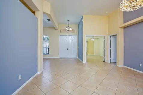 555 Se Nome Drive Port Saint Lucie FL 34984