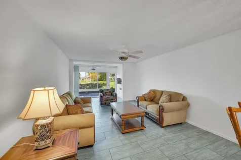 13791 Flora Place Delray Beach FL 33484