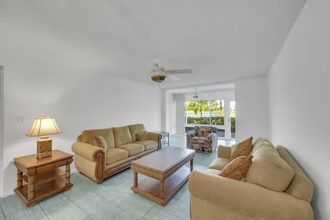 13791 Flora Place Delray Beach FL 33484