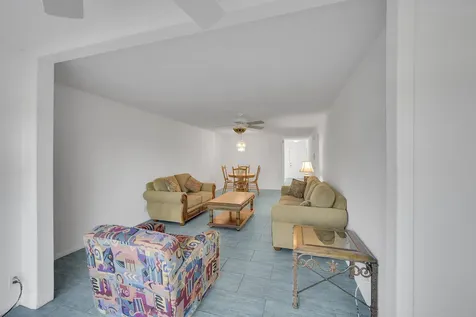 13791 Flora Place Delray Beach FL 33484