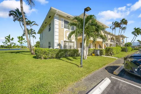 13791 Flora Place Delray Beach FL 33484