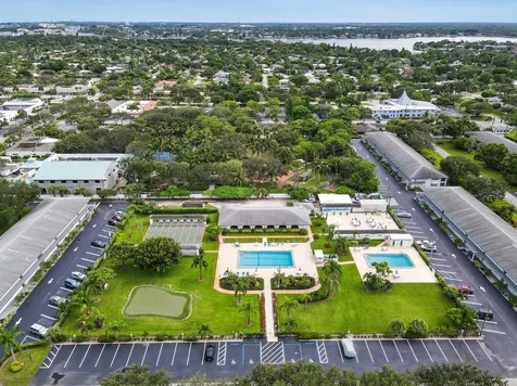 4 Garden Street Tequesta FL 33469