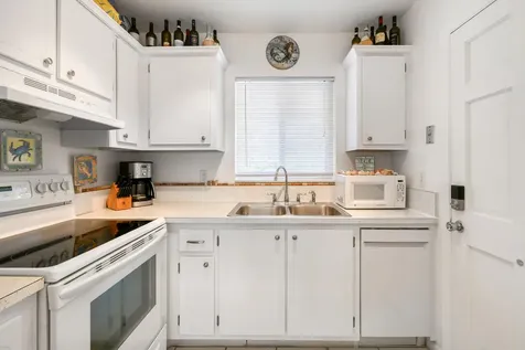 4 Garden Street Tequesta FL 33469