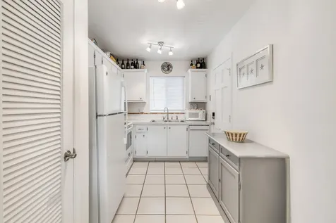 4 Garden Street Tequesta FL 33469