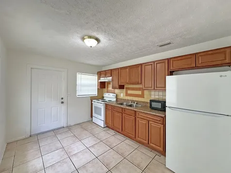 1107 N 21st Street Fort Pierce FL 34950